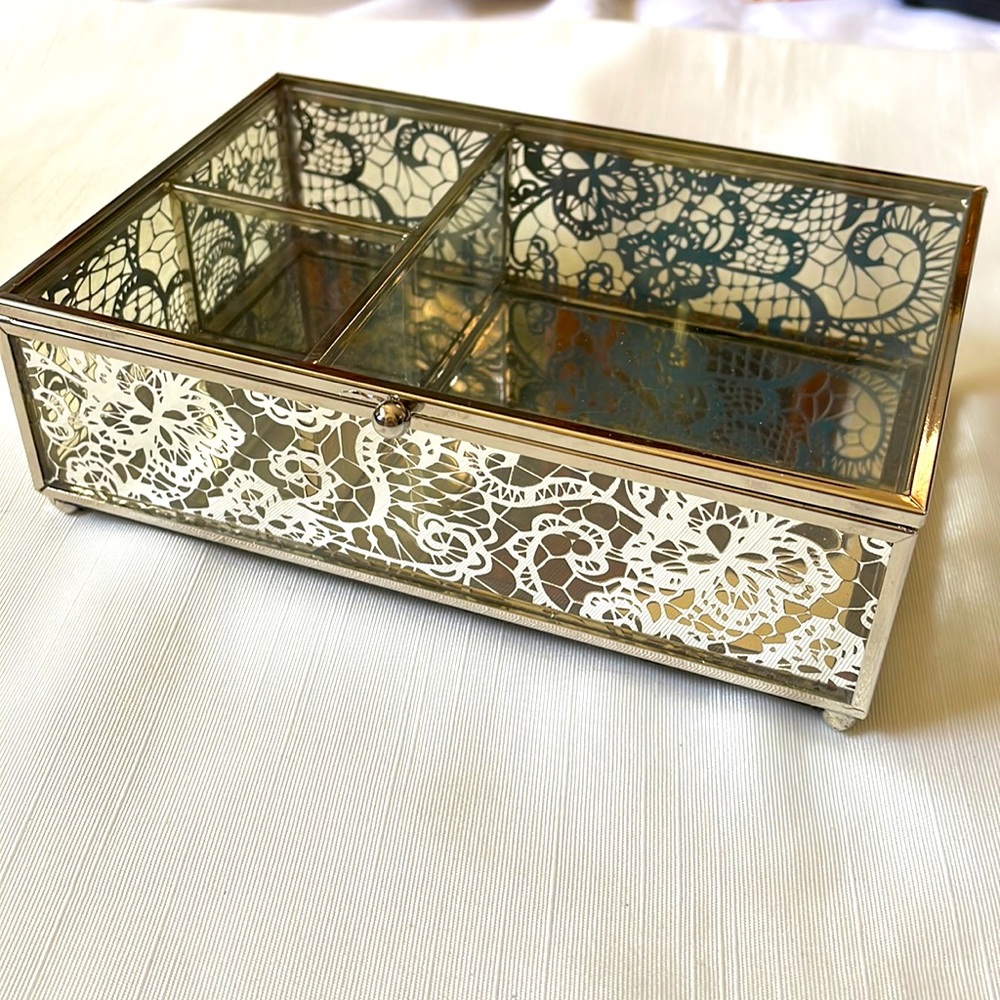 Tahari Home silver lace filigree glass mirror box for jewelry display keepsake